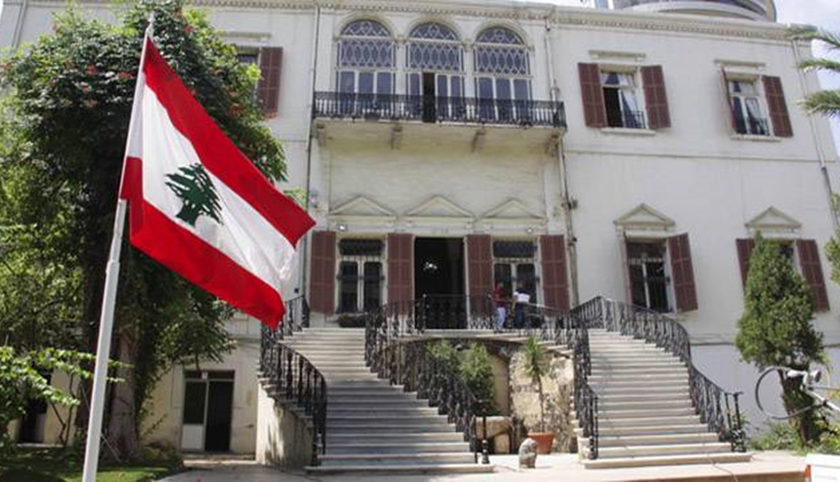 المطالبة بطرد السفير السوري سابقة في لبنان