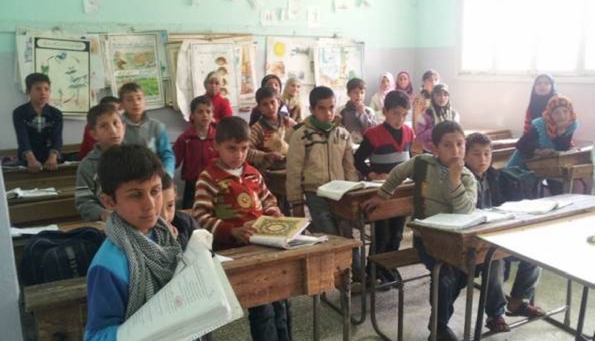 "نتمنى الذهاب إليها يومياً"... سوريون  في منبج يتذوقون متعة العودة الى المدرسة