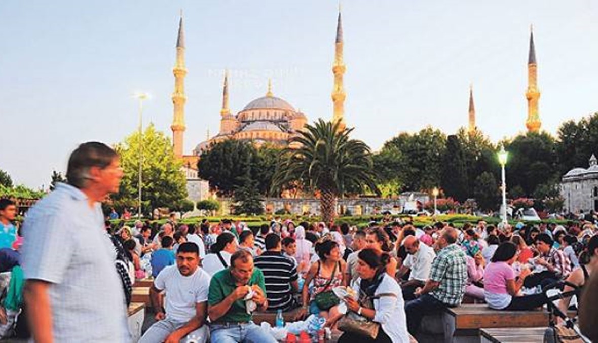 تركيا: الزوار الاجانب تراجعوا بنسبة 38% في آب