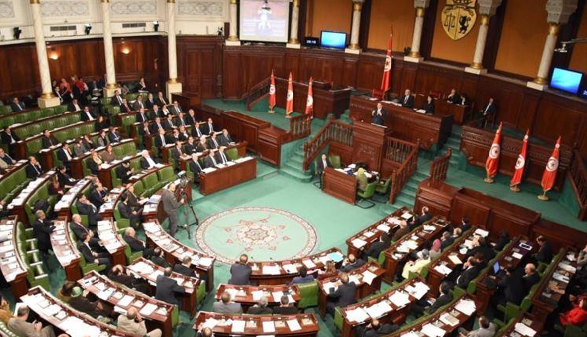 موازنة تونس تتوقع نمو القروض الأجنبية لنحو مثليها في 2017
