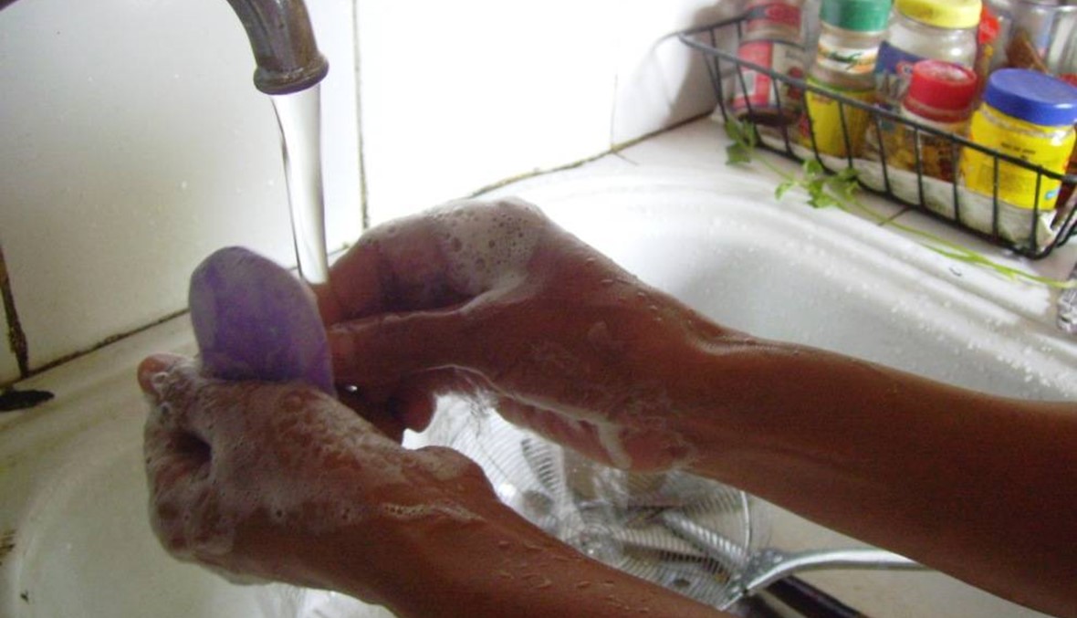 في اليوم العالمي لغسل اليدين... نشاط في الكويخات مع 500 طفل