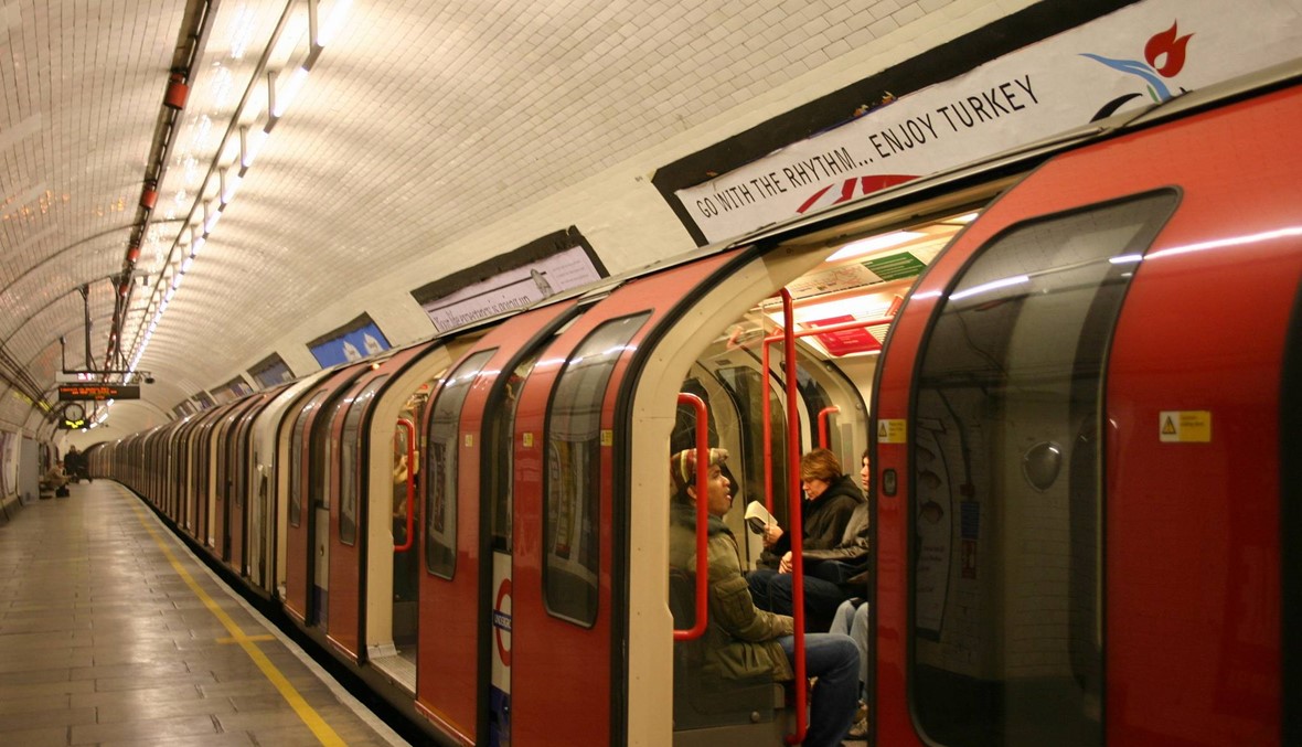 لندن: العثور على طرد مشبوه في محطة مترو واعتقال شخص