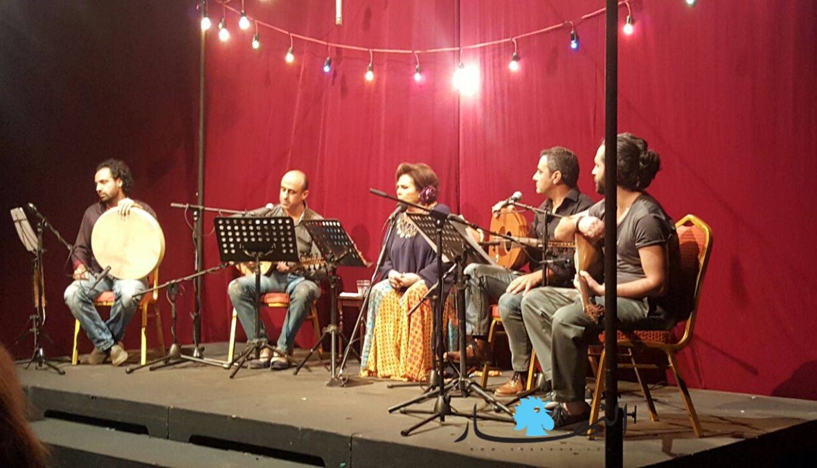 بالفيديو - نضال الأشقر تغني في ختام احتفالات مسرح المدينة