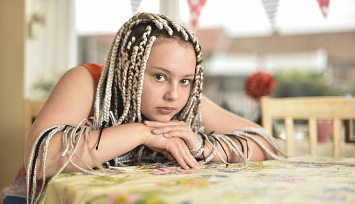 رفضت المدرسة استقبالها بسبب هذه التصفيفة الغريبة!