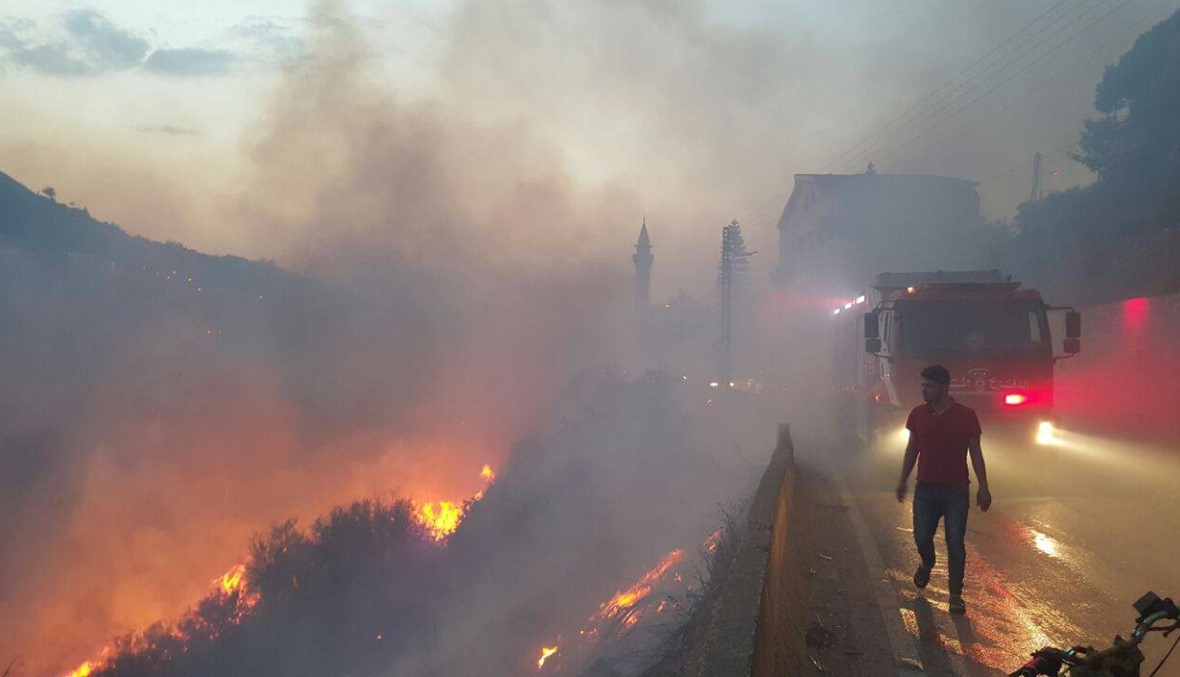 بالصور: حريق في خراج بيت الحاج- عكار... أضرار كبيرة في أشجار الزيتون