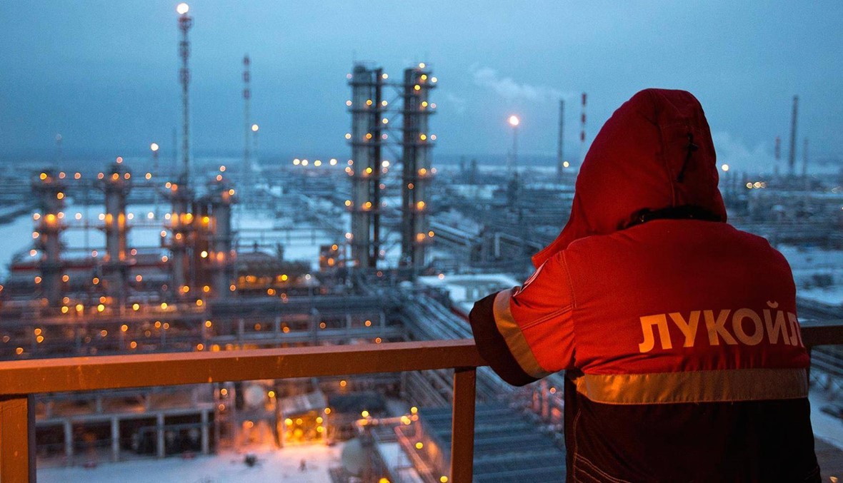 روسيا تعلن أن تثبيت انتاج النفط قد يكون قصيراً