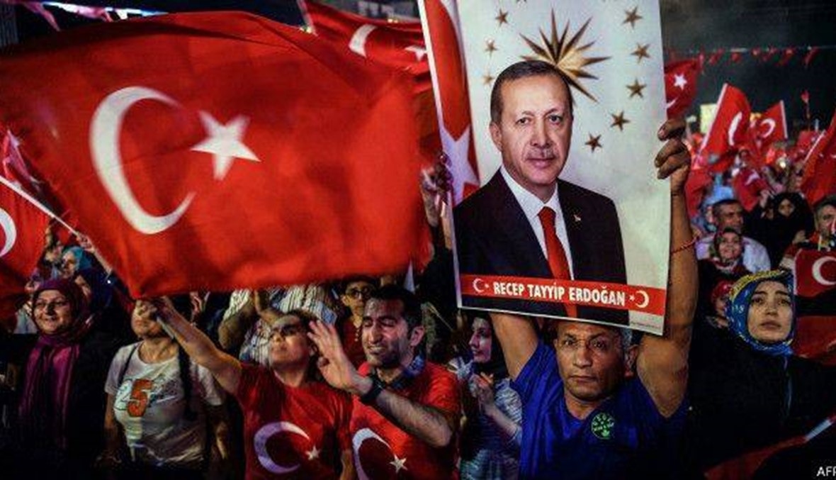 تركيا بعد محاولة الانقلاب: إقالة أكثر من عشرة آلاف موظف