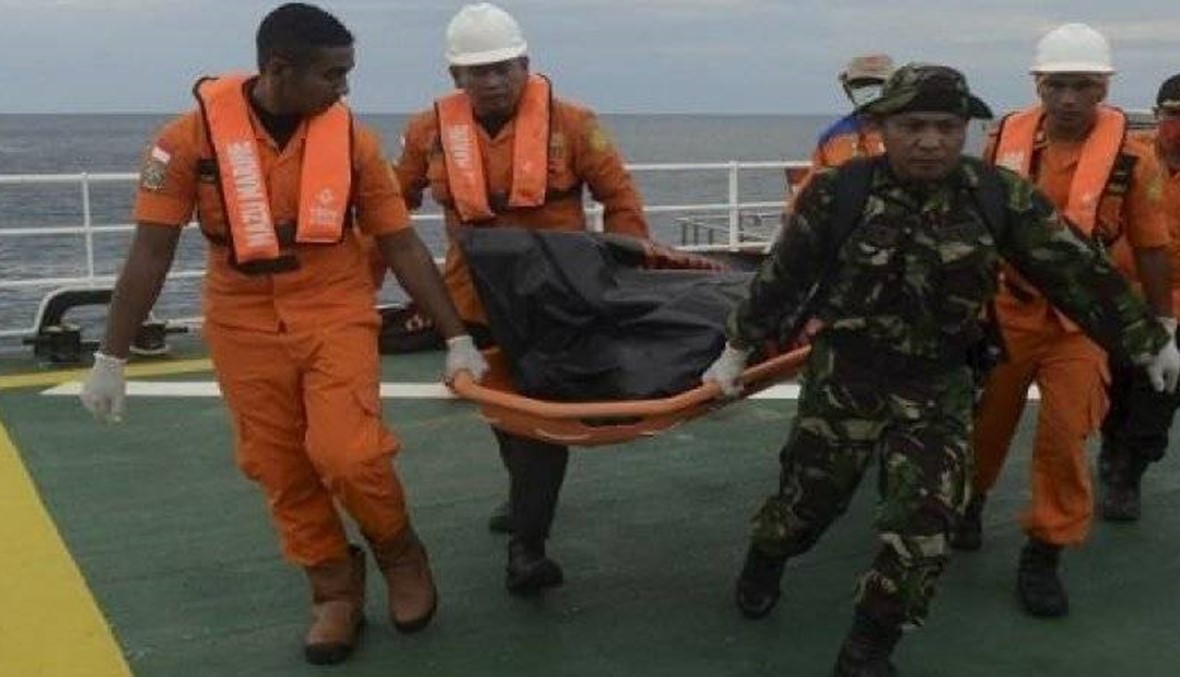 غرق مركب في اندونيسيا: 54 ضحية وانتشال 36 جثة