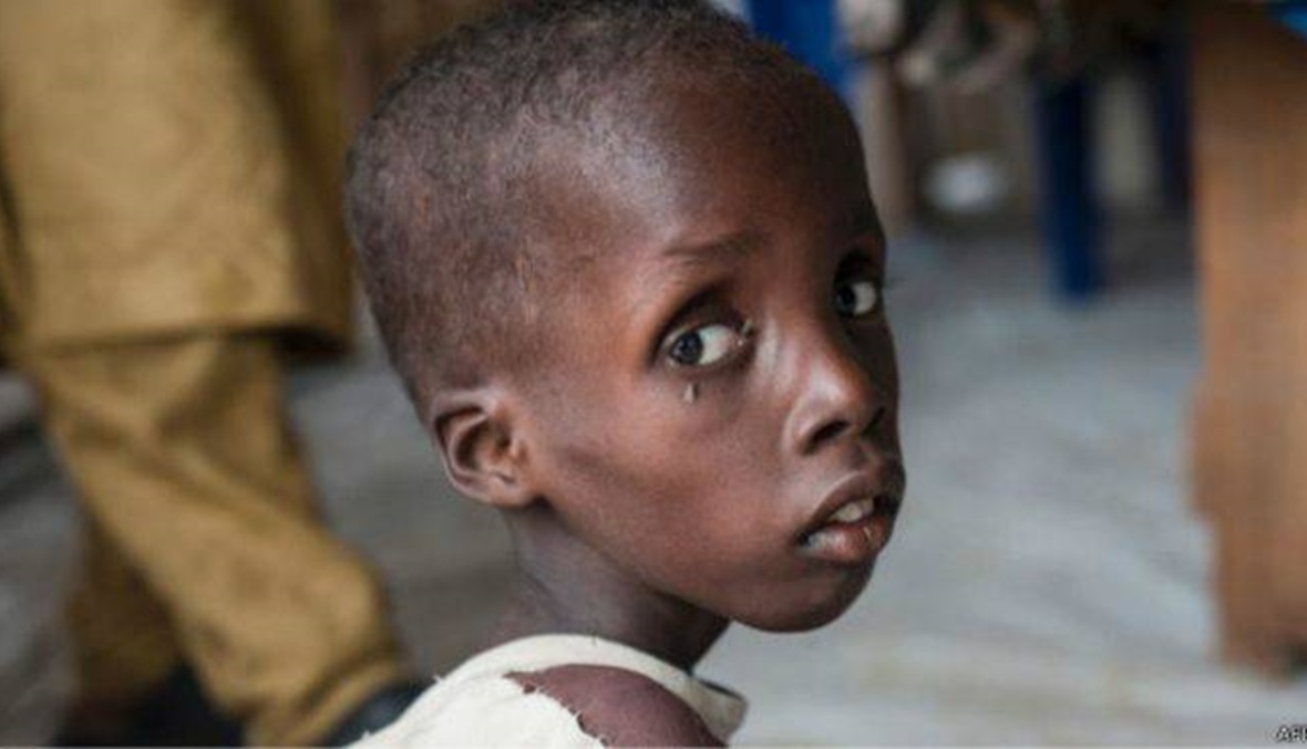 المأساة في نيجيريا... 200 طفل يواجهون خطر الموت جوعاً!