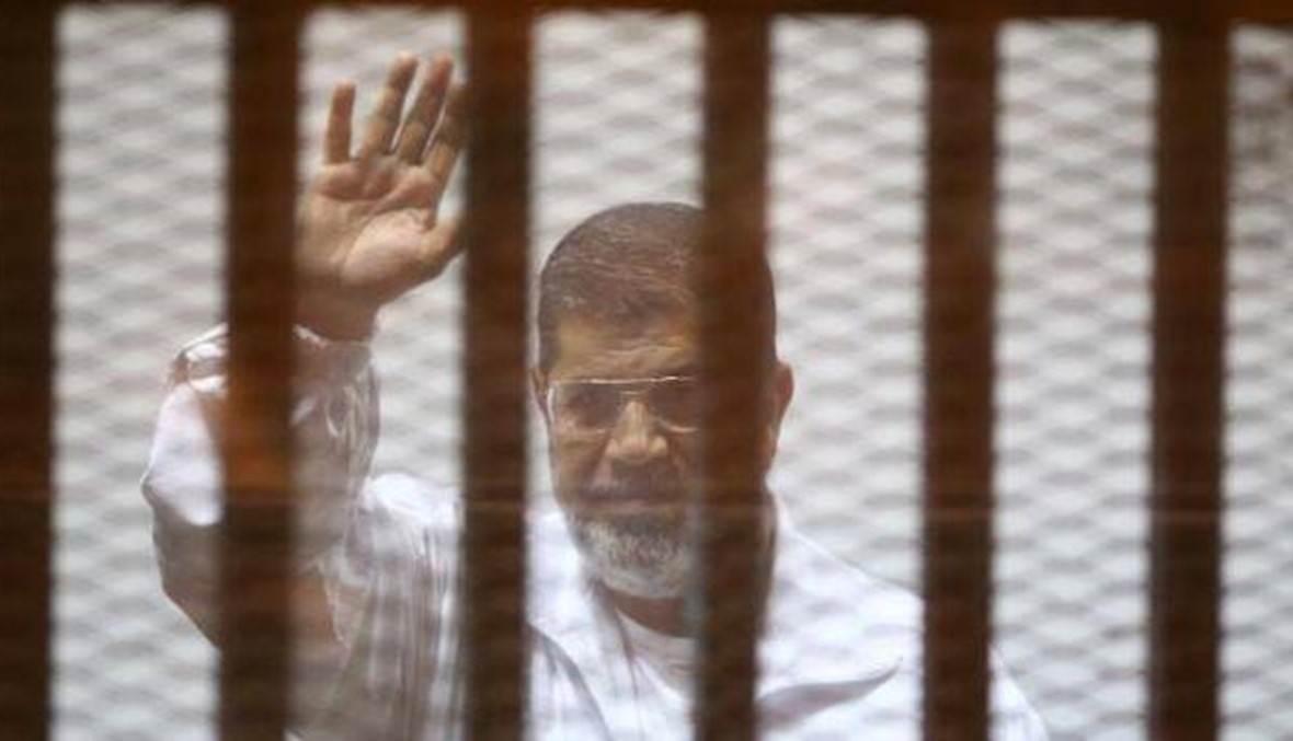 مصر: إلغاء حكم بالسجن مدى الحياة على مرسي