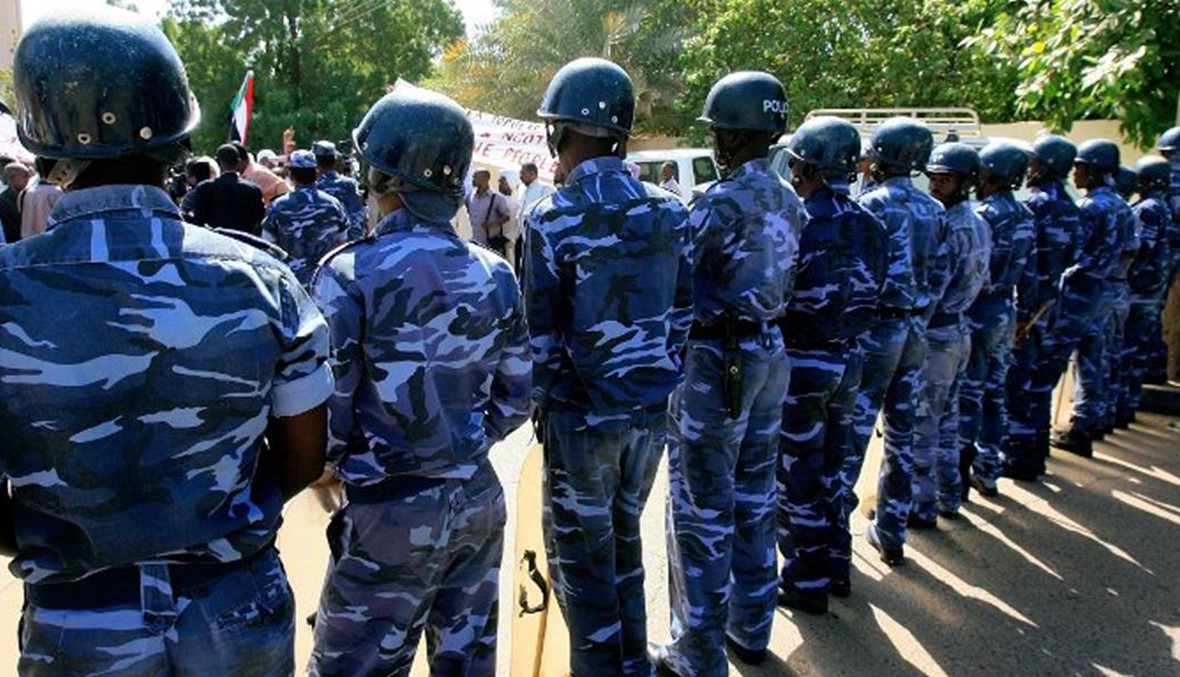 قوات الأمن السودانية تعتقل زعماء للمعارضة وسط احتجاجات