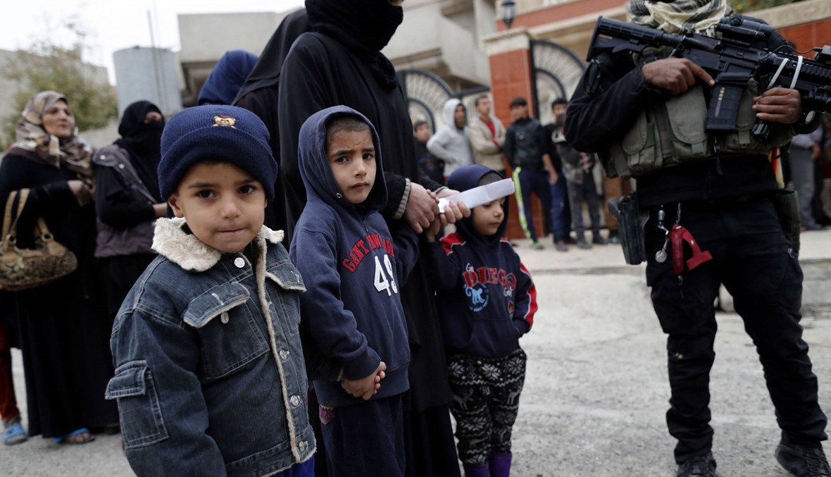 عائلات فرّقها النزوح في مخيمات العراق... "كل ما أريده هو أن أذهب إليهم"