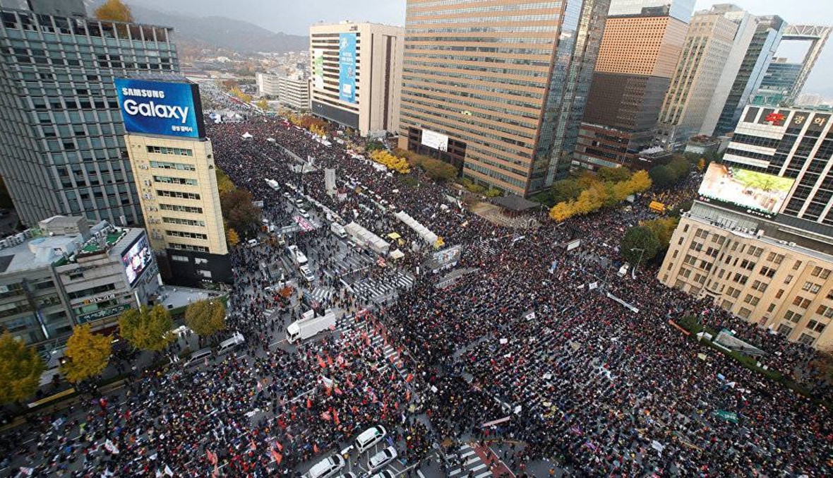 تظاهرة حاشدة في سيول للمطالبة باستقالة رئيسة كوريا الجنوبية