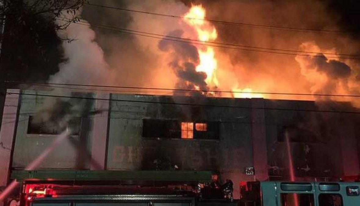 "الحريق انتشر بسرعة كبيرة"... 40 قتيلاً خلال حفلة موسيقية في كاليفورنيا