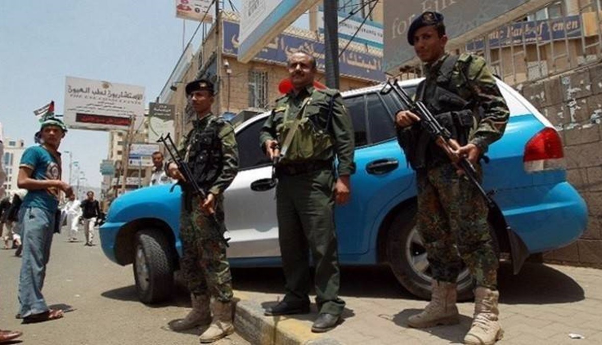 "داعشي" فجّر نفسه... مقتل عشرات الجنود اليمنيين في عدن