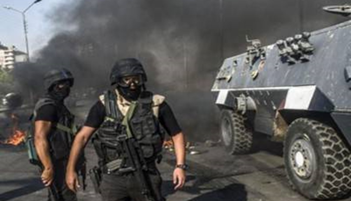 مقتل ثمانية شرطيين مصريين في هجوم مسلح في جنوب البلاد