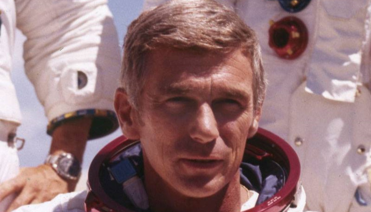 وفاة آخر رائد فضاء مشى على سطح القمر يوجين سيرنان قائد مركبة "أبولو" عام 1972