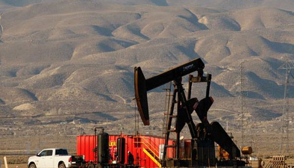 تراجع أسعار النفط يخفض التحويلات لـ"الكهرباء" بنسبة 55 %
