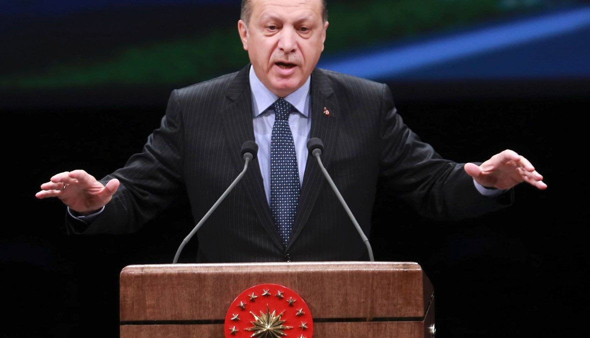 النزيف لا يفارق تركيا والخسائر بالمليارات