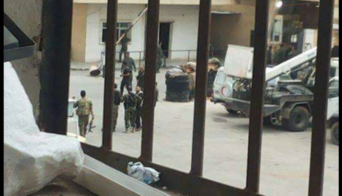 الحكومة السورية والمعارضة تتبادلان 112 سجينة بمحافظة حماة