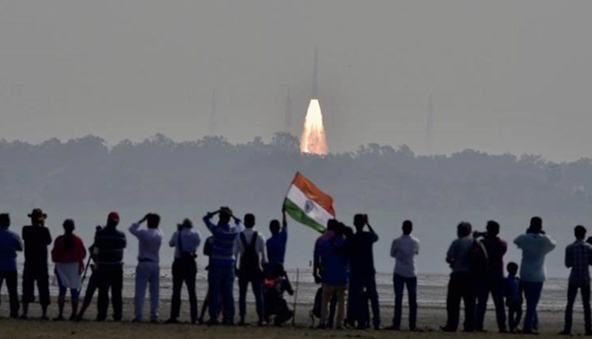 الهند تضع في المدار 104 اقمار اصطناعي دفعة واحدة
