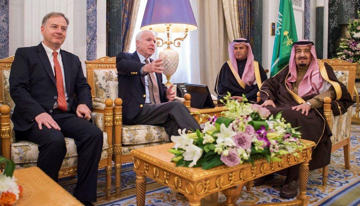 السيناتور ماكين التقى العاهل السعودي وقادة المملكة... لتعزيز "علاقات الصداقة"