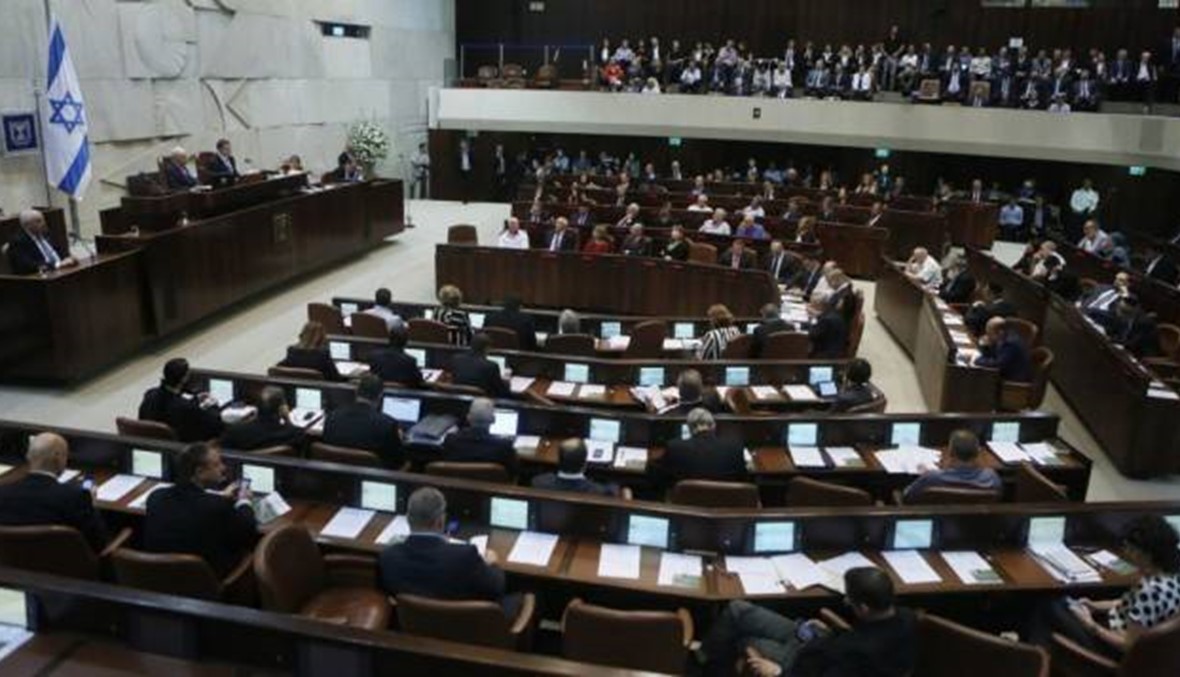 البرلمان الإسرائيلي أصدر قراره... التنانير القصيرة ممنوعة في الكنيست