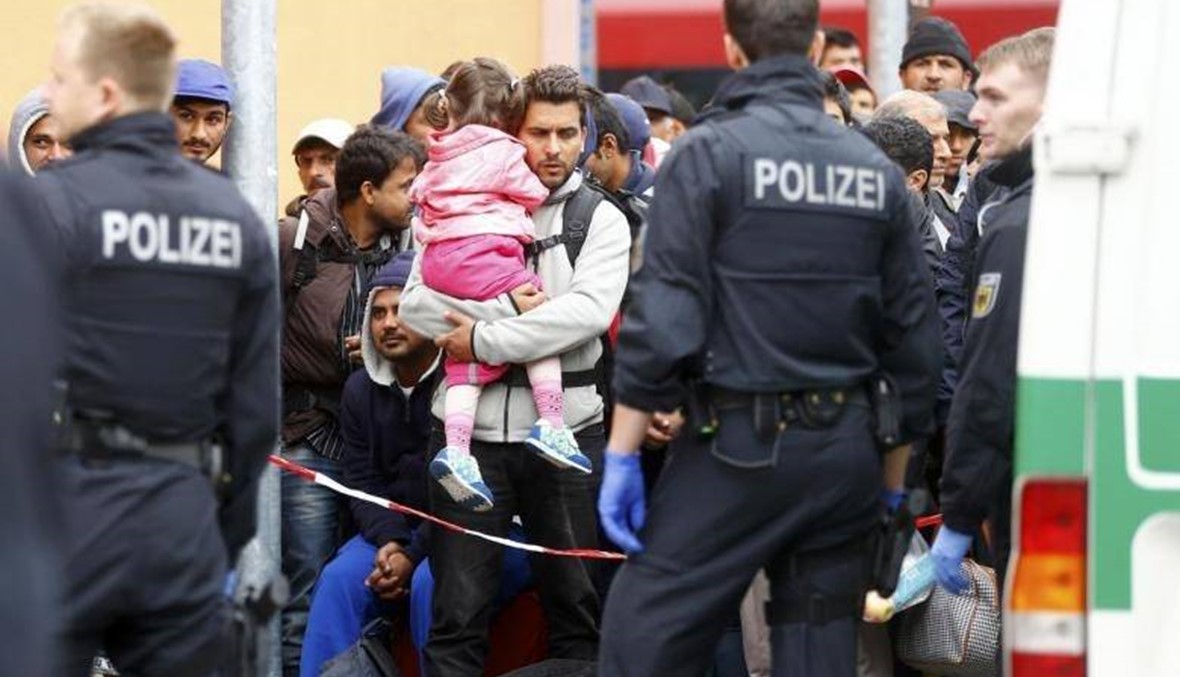 الداخلية الالمانية تكشف عن ارقام: اللاجئون تعرضوا لـ3500 هجوم