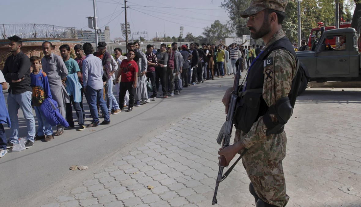 اشتباكات مسلحة في باكستان تقتل 15 مسلحا وجنديين