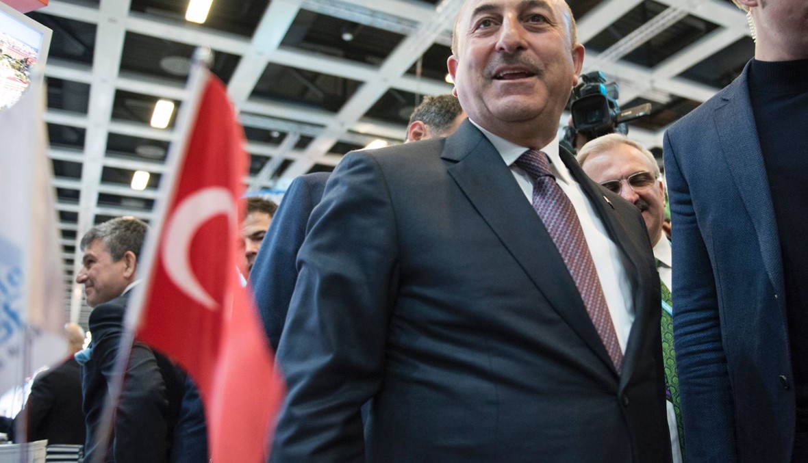 وزير الخارجية التركي في فرنسا غداً بعد منعه من زيارة هولندا
