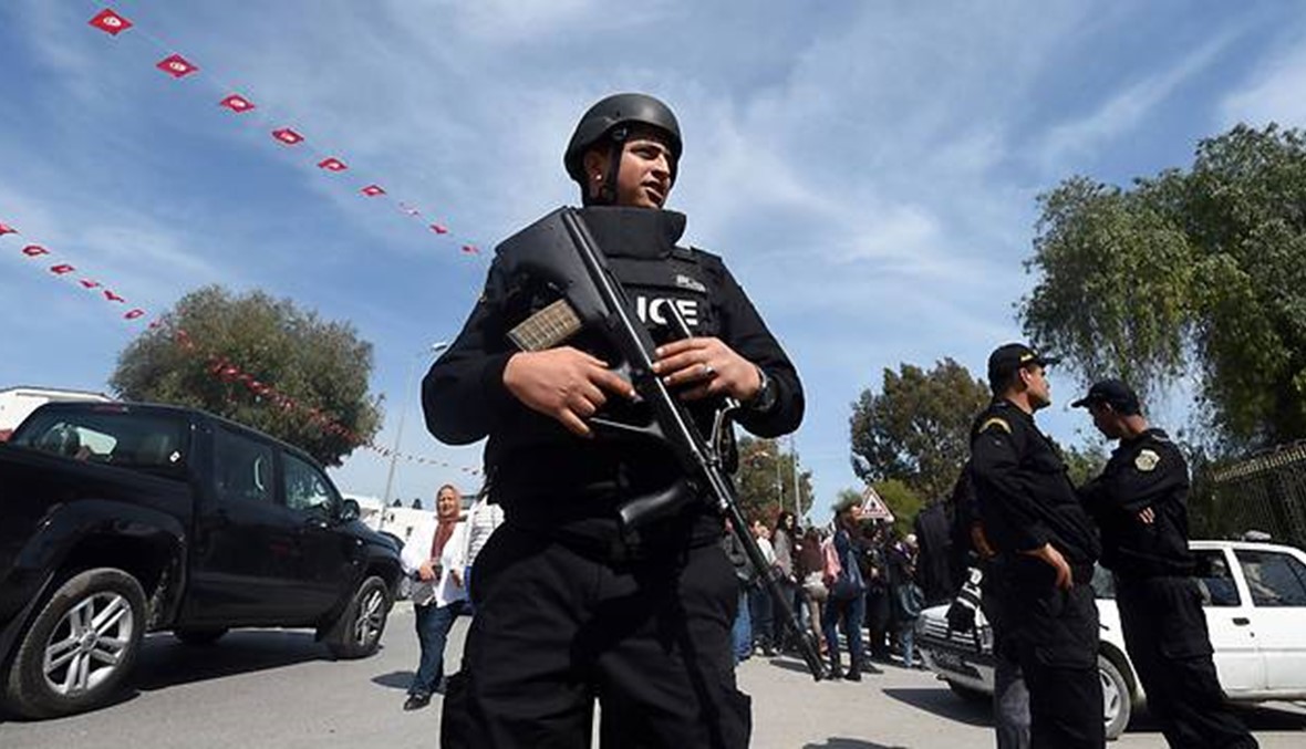 دراجات نارية مجهّزة بـ"عبوات متفجرة"... مقتل مسلحين وشرطي في تونس