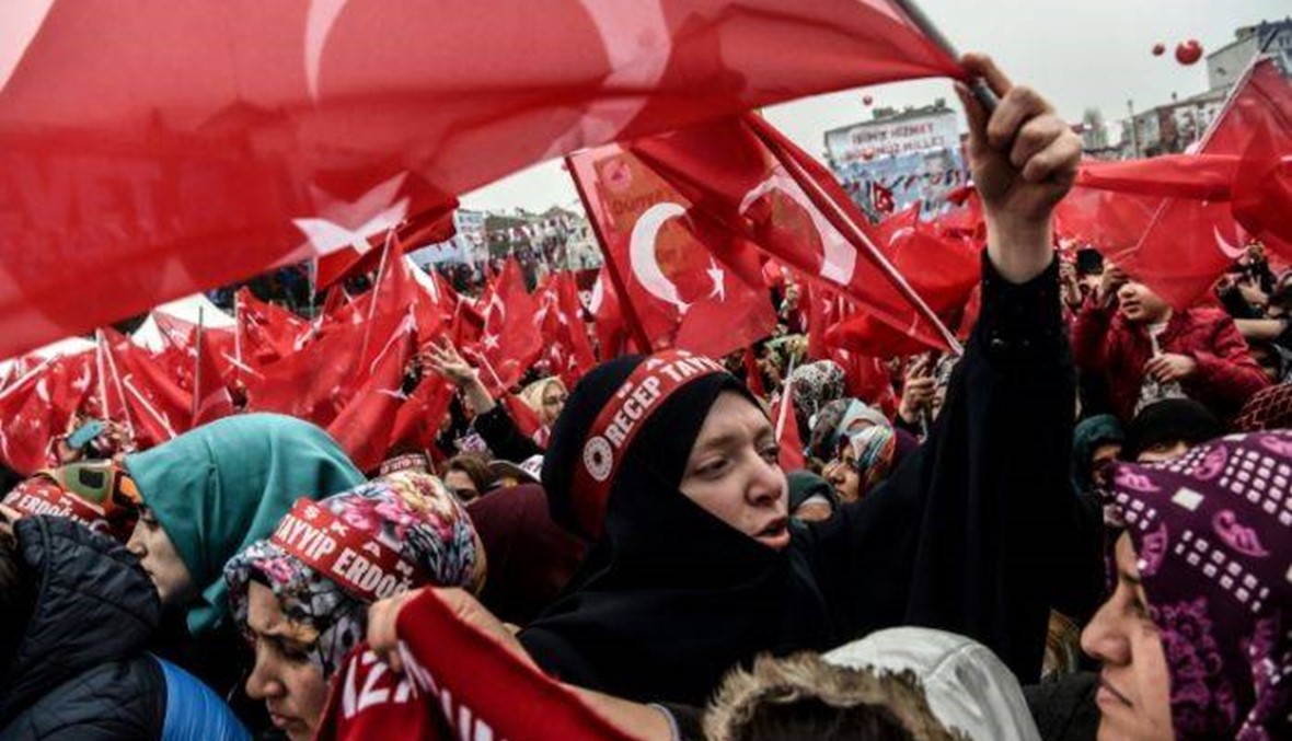 هولندا لرعاياها في تركيا: التزموا الحذر... وموقف للاتحاد الأوروبي