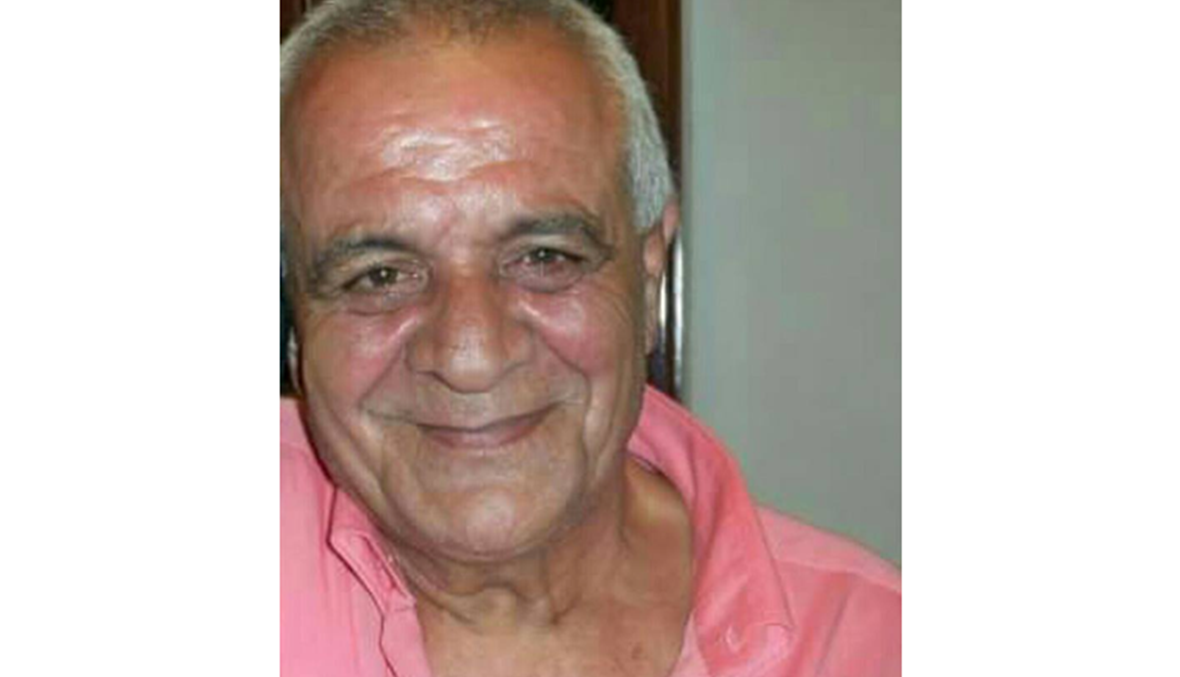 بديع السبعيني أحبّ الدراجة حتى الموت... مفاجأة انتظرته على الجسر ففدى بروحه الآلاف