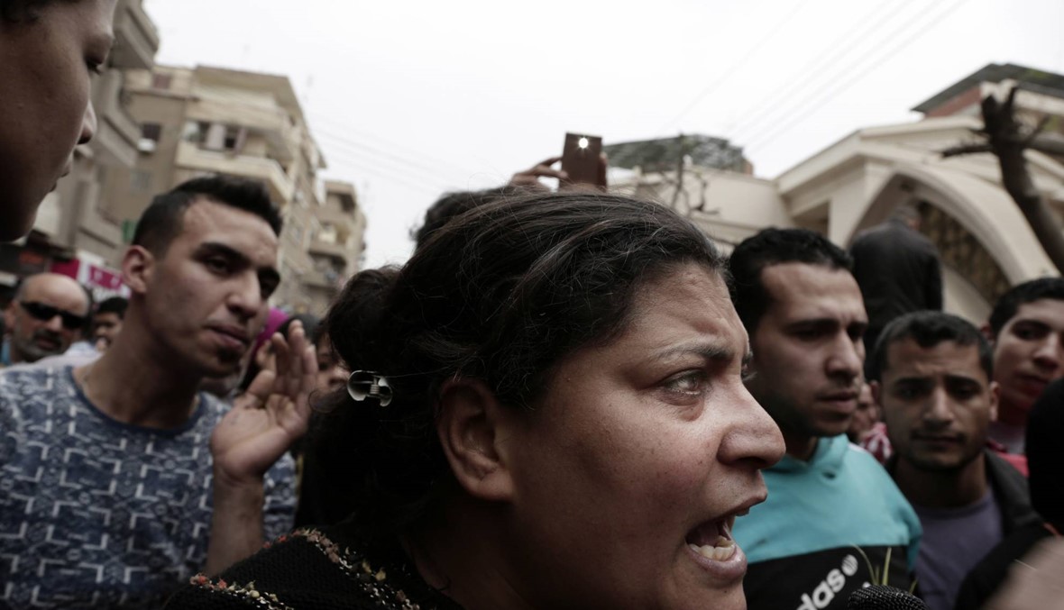 مصر في عيون الأقباط: ليست آمنة... وعتب على الأزهر!