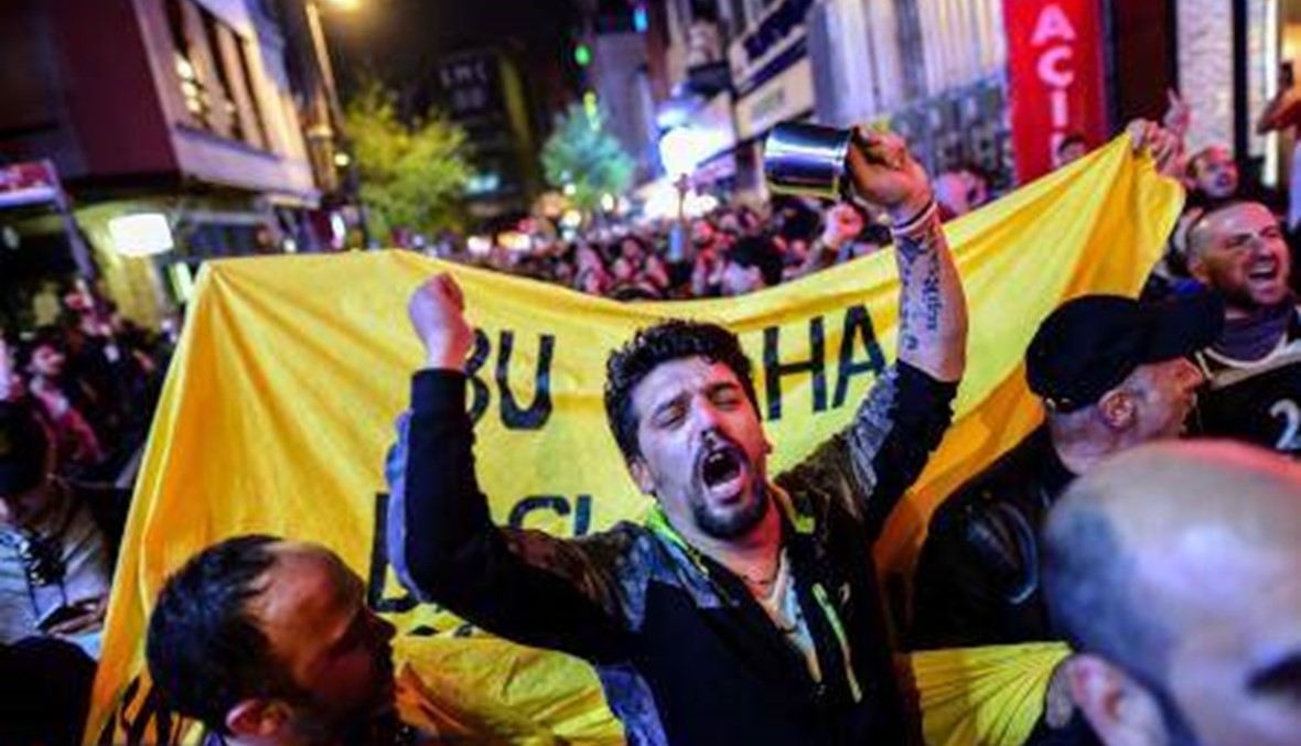 مراقبون: الفرص في استفتاء تركيا "لم تكن متكافئة"