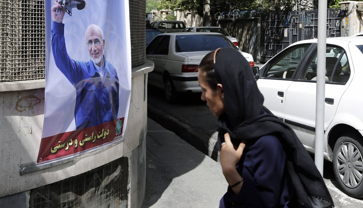 أقل من شهر على الانتخابات الرئاسية الإيرانية... ما مفاجآت اللحظة الأخيرة؟