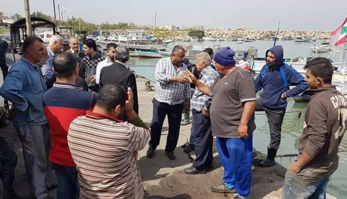 صيادو الجاروفة في مرفأ صيد الأسماك بالعبدة: نحن تحت القانون