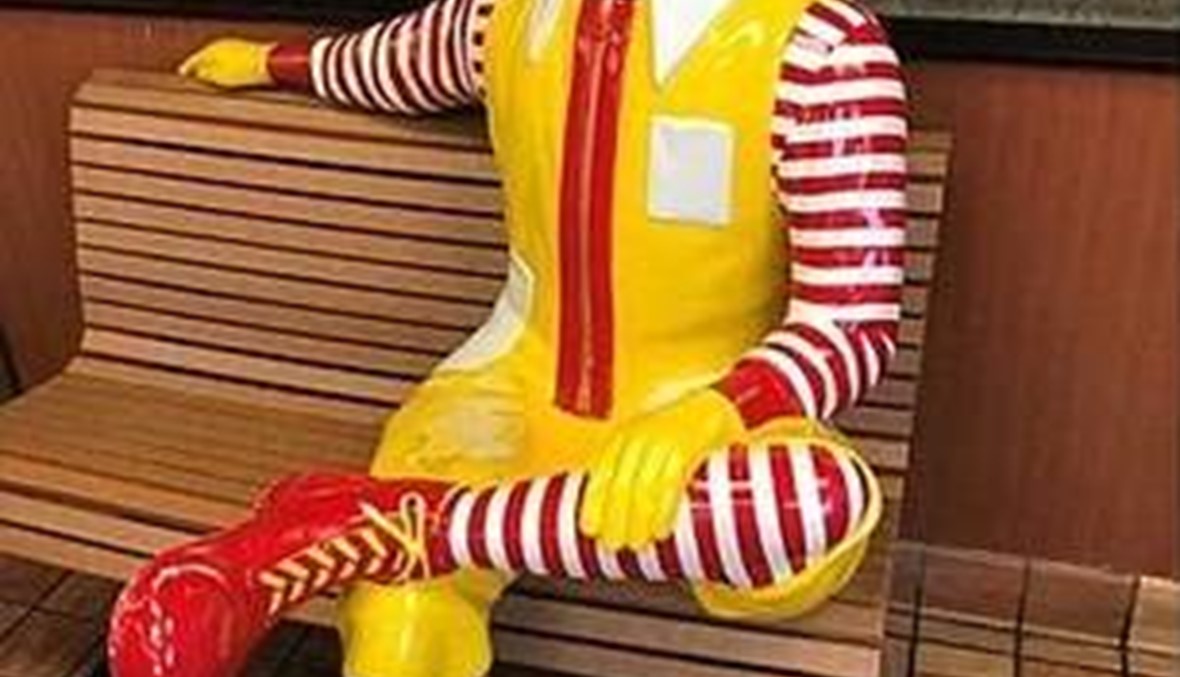 سرقة تمثال ماكدونالدز!... 500 دولار لمن يملك معلومات