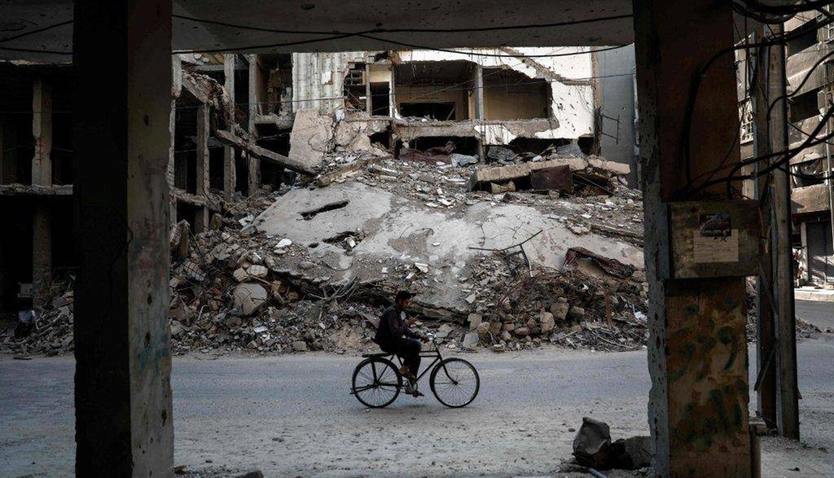 سوريا: "اشتباكات عنيفة" مع جهاديي "داعش" في شمال الطبقة