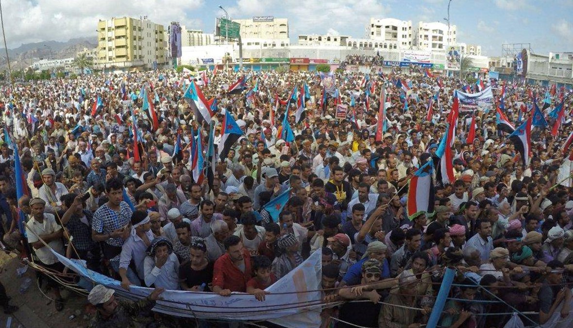 اليمن:  الجنوب يستقل عن هادي... محافظ عدن يشكّل هيئة تمثل المحافظات