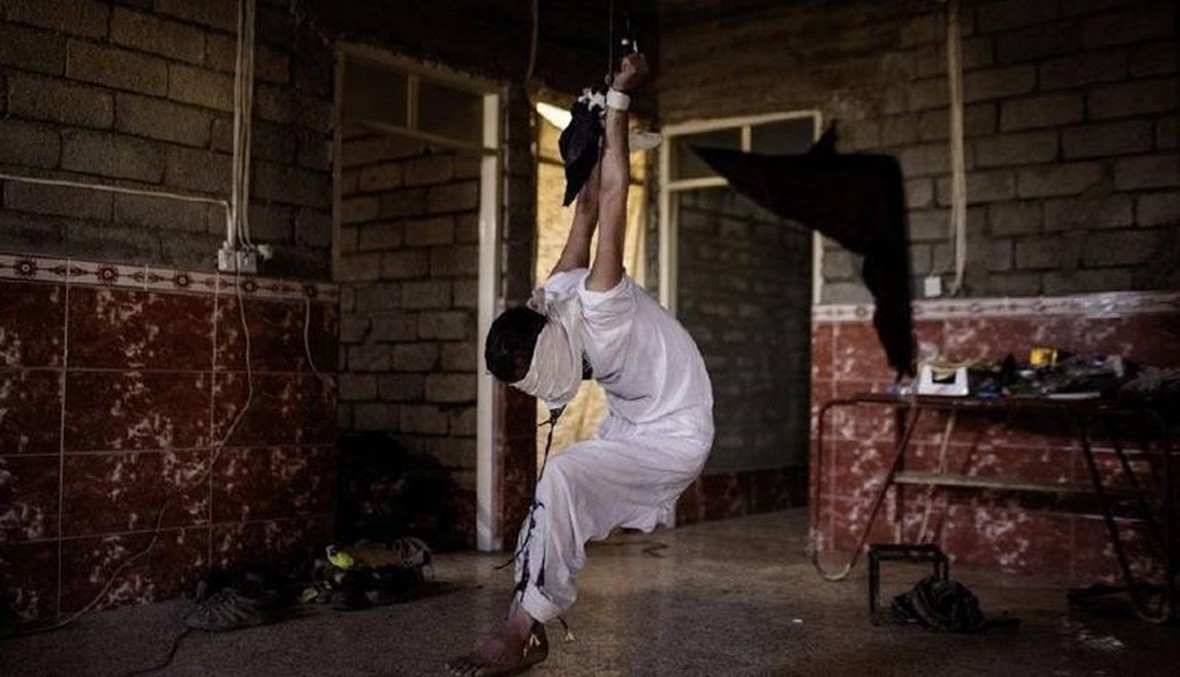 بالصور - دير شبيغل في تقريرها "ليسوا أبطالاً بل وحوش": تعذيب واغتصاب بسجون الموصل