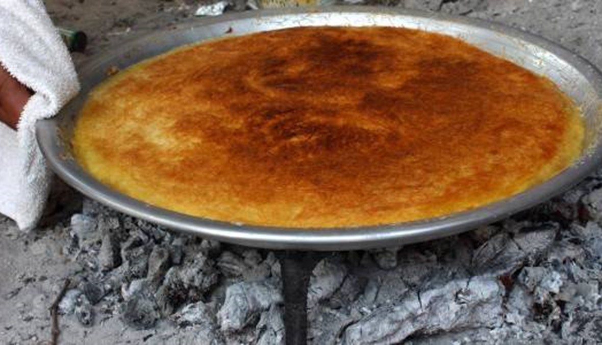 هل سبق ان تذوقتم الكنافة على الفحم؟ اليكم الطبق ساخنا