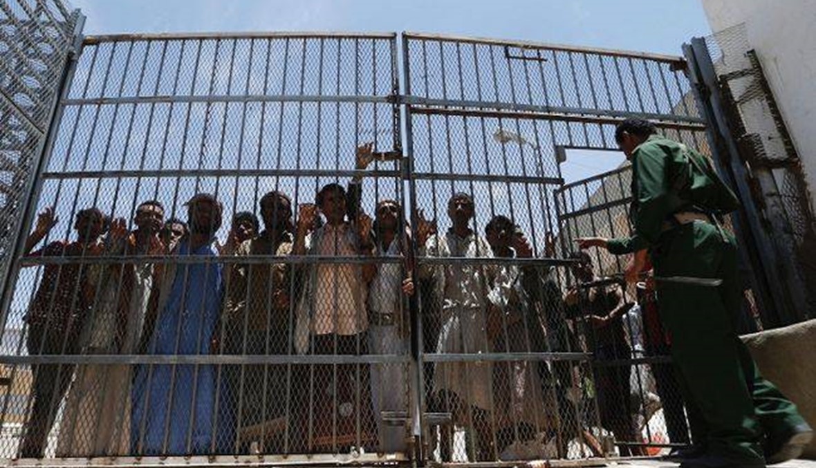 تشكيل لجنة للنظر في مزاعم انتهاكات لحقوق الإنسان بسجون سرية في اليمن