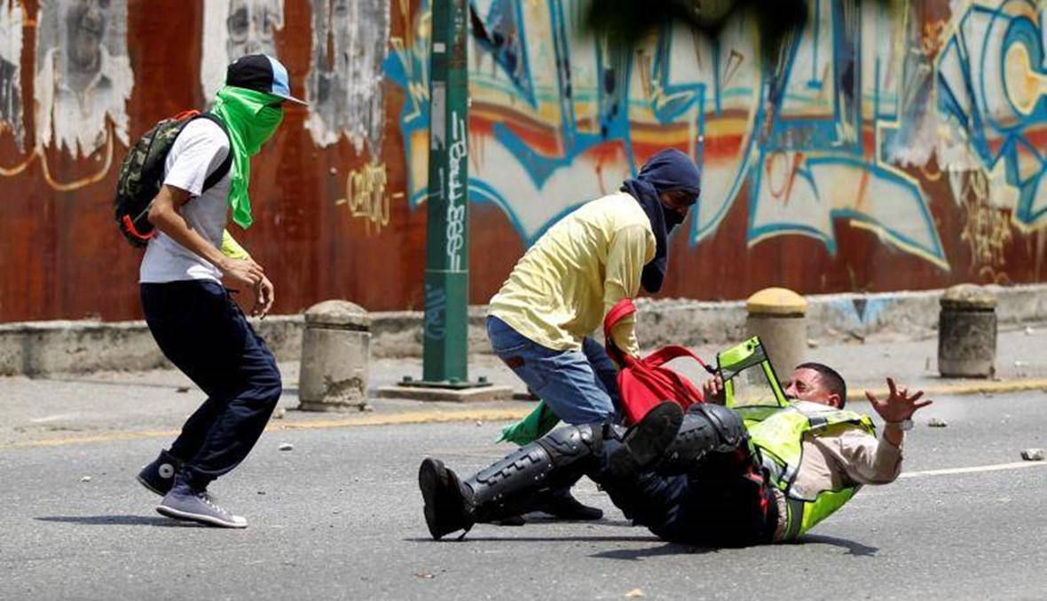 المعارضة الفنزويلية تتظاهر مجددا في كراكاس