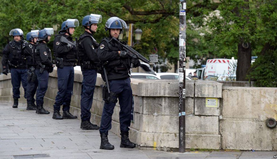 إحباط سبعة مخططات اعتداءات في فرنسا منذ مطلع السنة... "تمديد حال الطوارئ مُبررة"