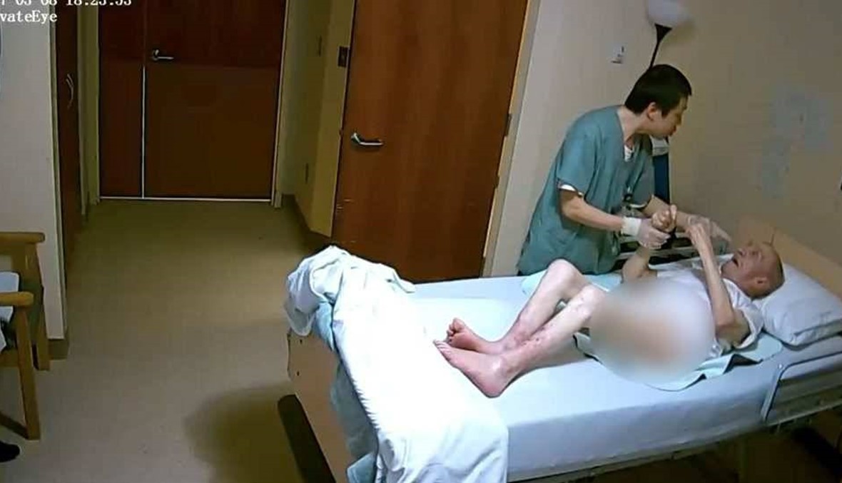بالفيديو- لبناني عجوز يتعرّض للضرب من ممرّض في كندا