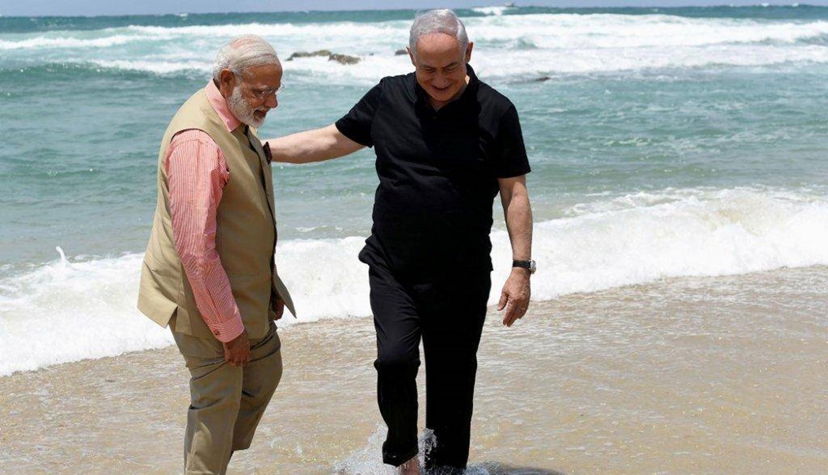 بالفيديو: نتانياهو ومودي على شاطىء البحر... انّها السّخرية