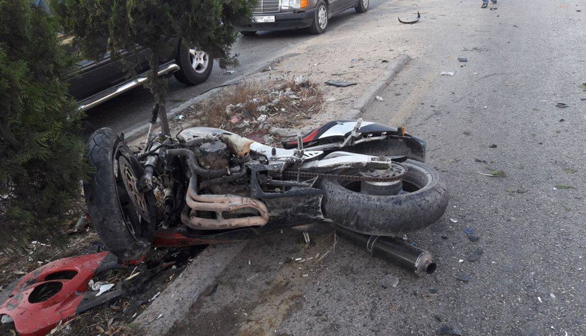 قتيل بحادث بين دراجة نارية وسيارة في المنية