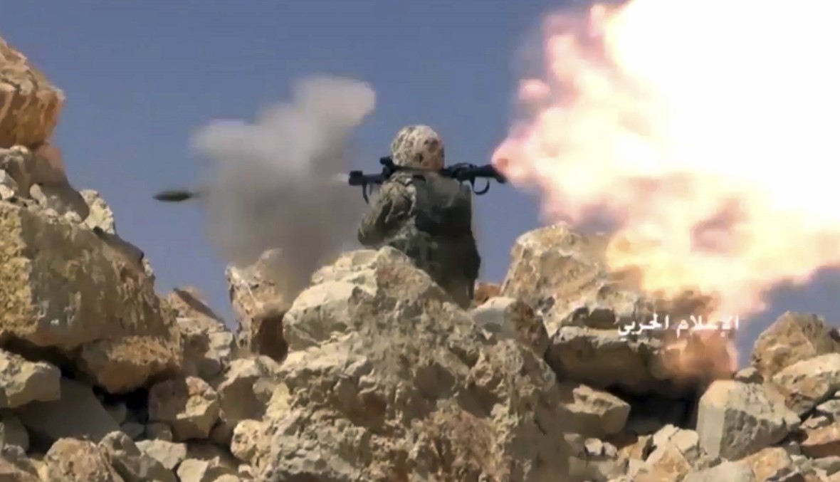 "حزب الله" يتقدّم... "سرايا أهل الشام- الجيش الحر" تعلن وقف إطلاق النار (صور)