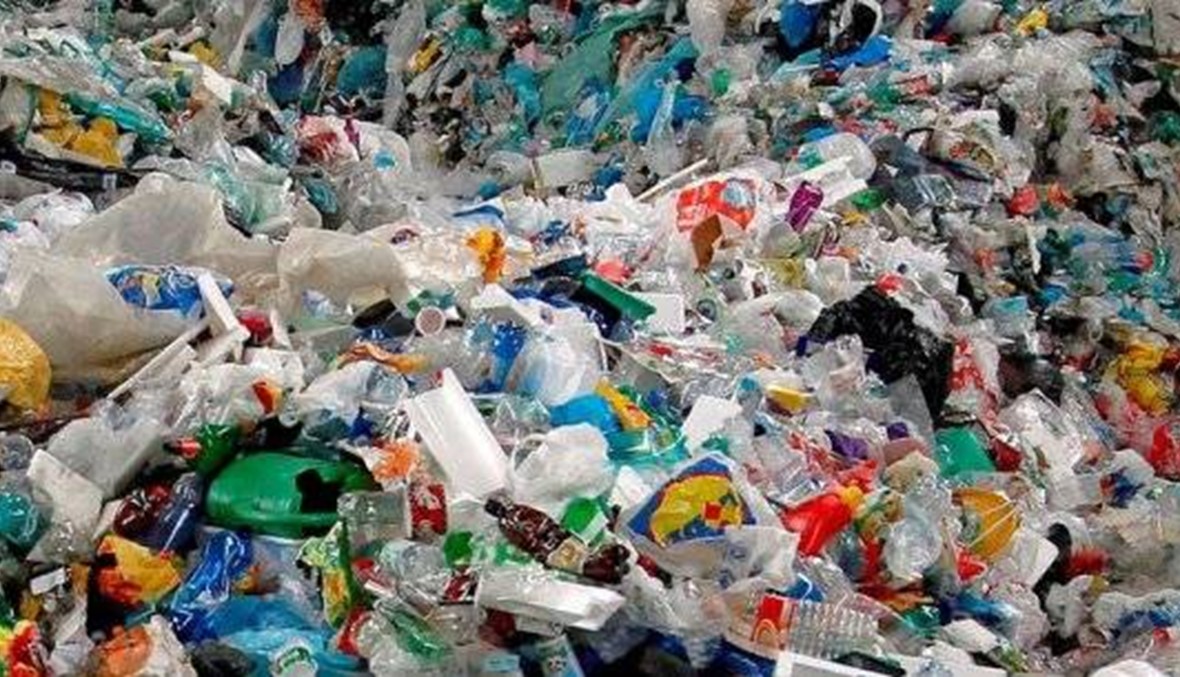 البشرية تنتج ما يساوي مليار "فيل" من البلاستيك